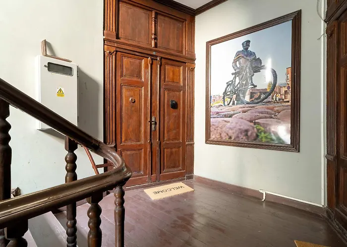 Bright Close To The Old Market Square In By Renters * Poznań