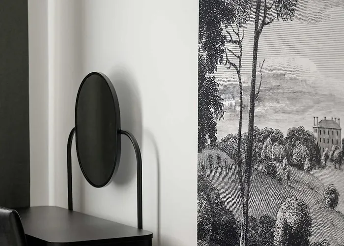 Apartment Bright Close To The Old Market Square In By Renters *