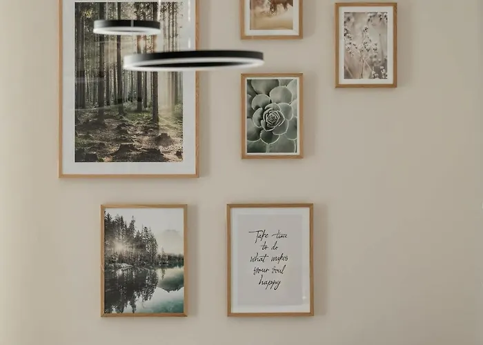 Bright Close To The Old Market Square In By Renters Apartment *